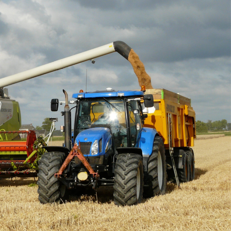 Vergunningsaanvraag Landbouwvoertuigen of landbouwwerktuigen schoonmaken
